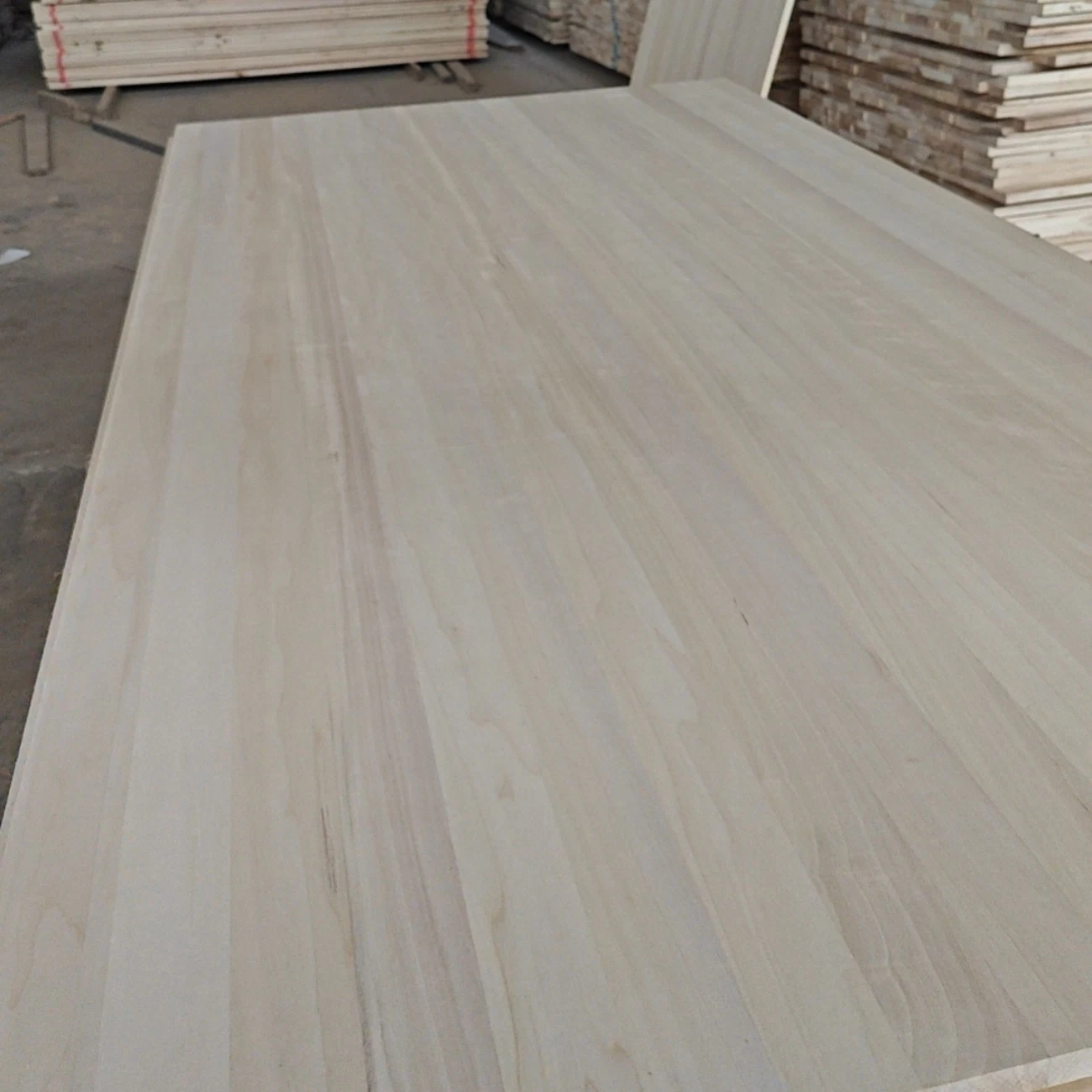 Provide Durable Yellow Poplar Edge Glued Wood for The Production of Various Crafts