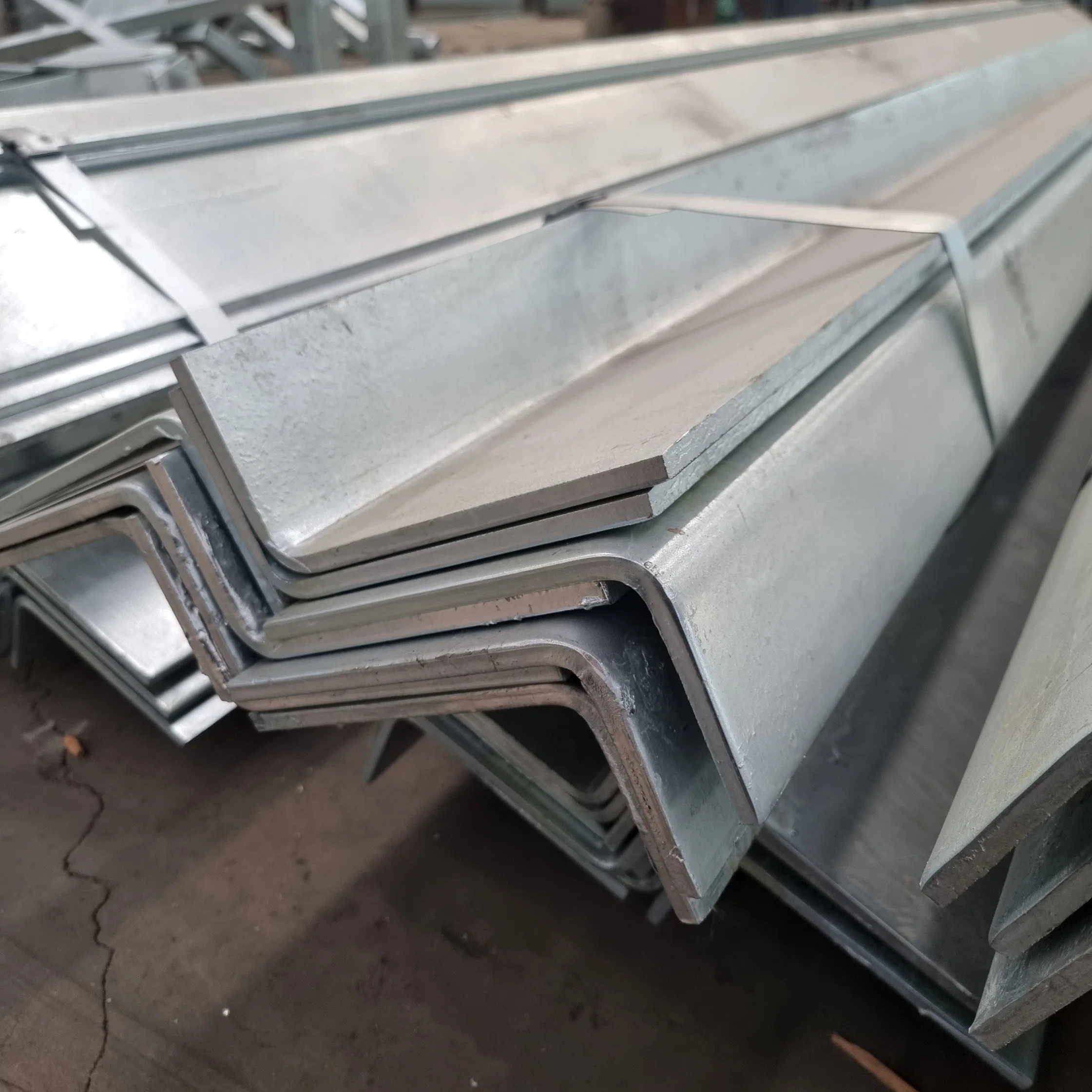 ASTM EQUAL/desigual Inox/Angle Bar/ Hot Laminados galvanizados L Forma Ss400 S235jr S355jr 304 316 316L Q235 S355j2 Dh36 310S D36 201 Acero angular