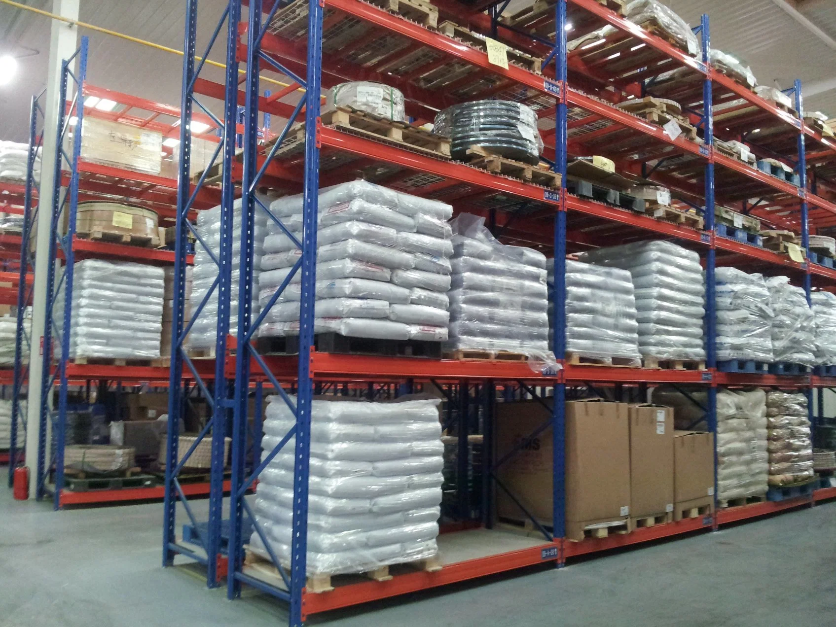 Warehouse Cold Storage Customized Heavy-Duty Crossbeam Industrial Rack Cargo Metal Rack