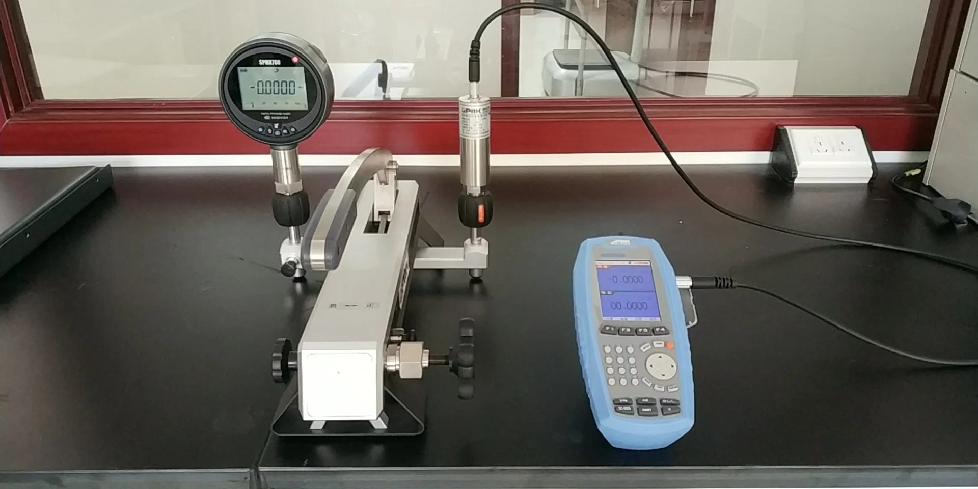 CE Certified High Accuracy Multifunction Process Calibrator