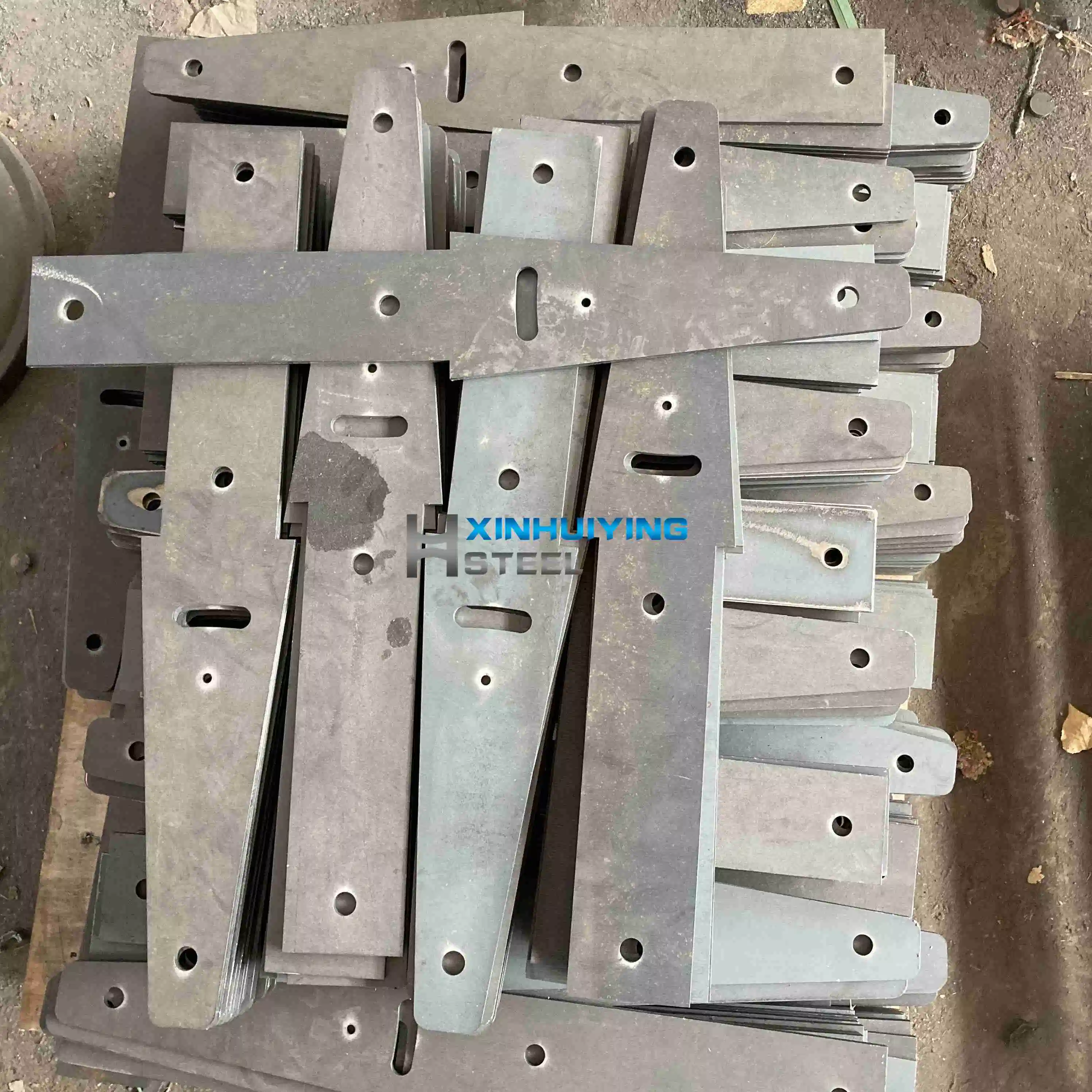 Hot DIP Galvanized Cutomized Slotted Arrowhead Metal Stamping Steel Fence Bracket