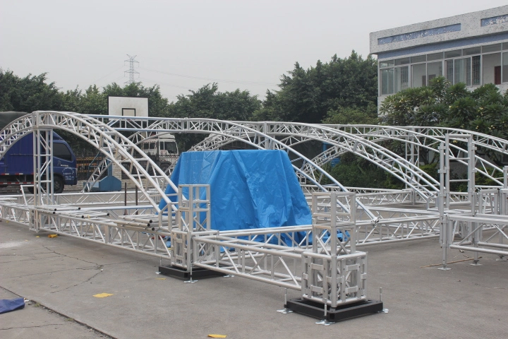 Dragonstage 2023 Tragbare Geräte Bühnentrasse 300*300mm Spigot Truss Ausstellung Traversensystem