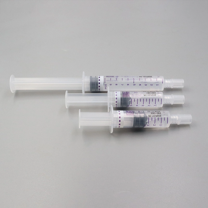 Seringues de rinçage stériles jetables à la solution saline, seringue préremplie en plastique.