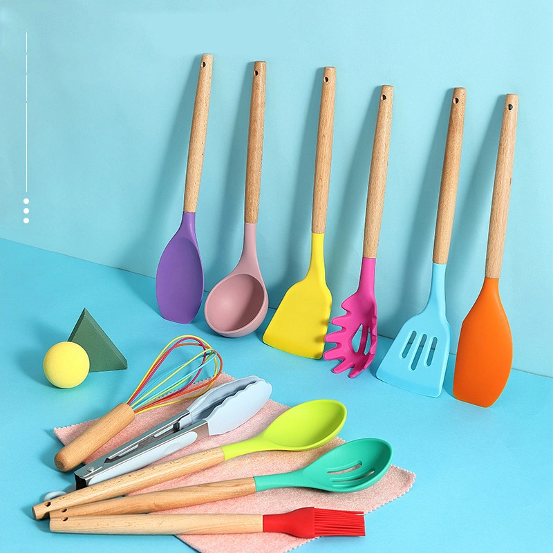 Coloridos populares 12pcs Utensilios de cocina de silicona de calidad alimentaria con wodden Mango