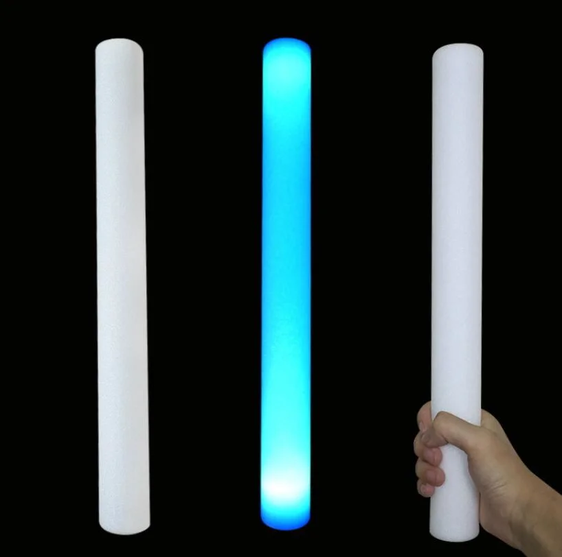 Bâton de mousse RVB à changement de couleur 48 cm pour la fête de concert Bâton de mousse à LED utilisé