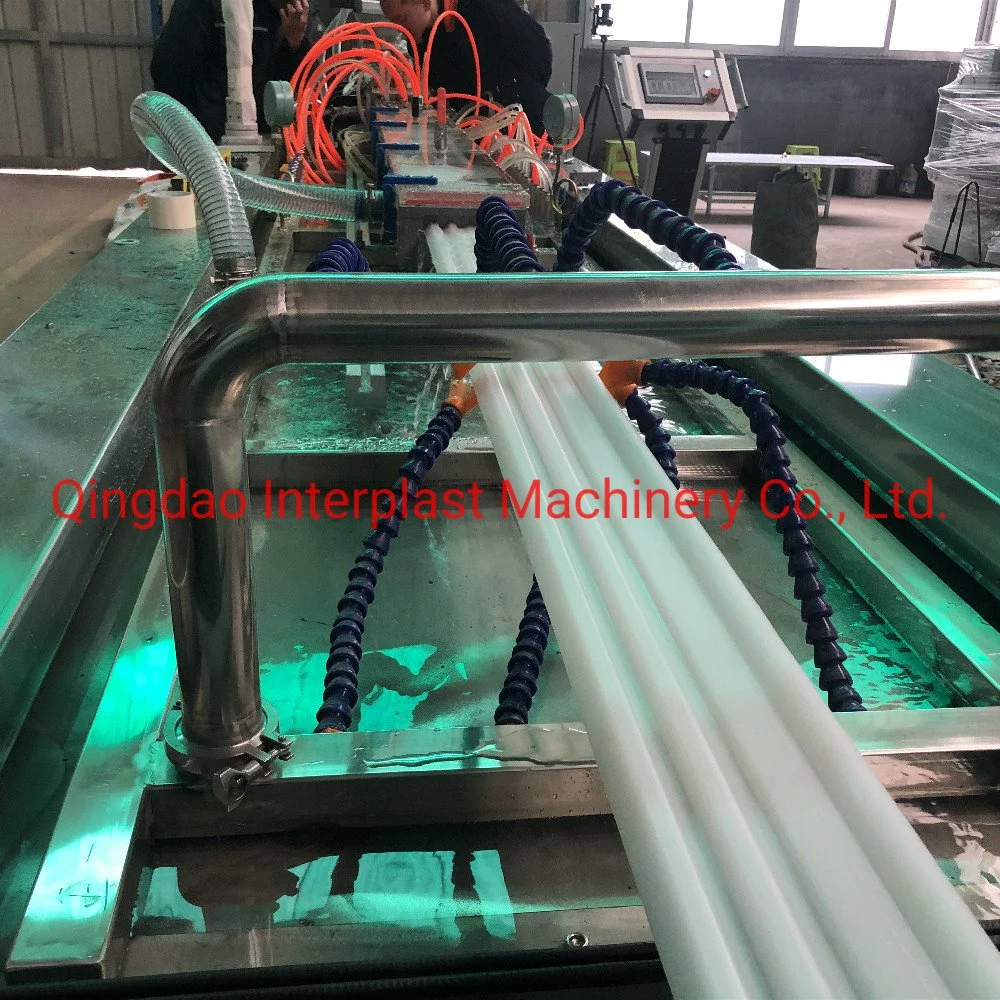 Máquina de extrusión de PE de plástico para remiendo horizontal/máquina de producción de remiendo de césped de PE/plástico Máquina