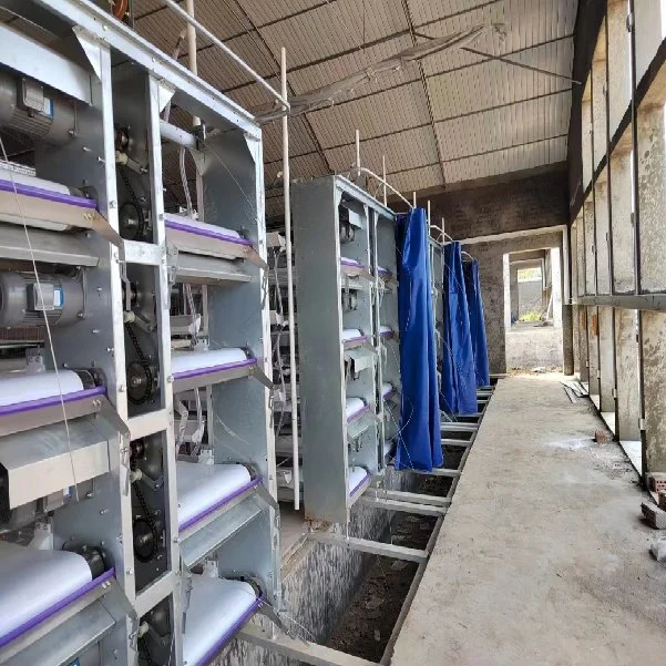 precio de fábrica galvanizado automático de las aves de corral de ganado maquinaria agrícola de la batería de jaulas de aves pollo para la alimentación de agua potable para el pollo