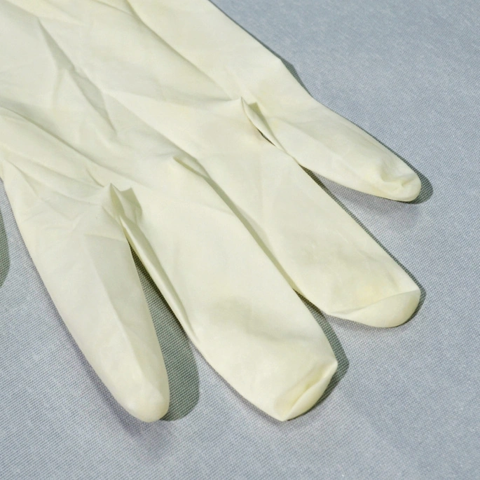 Malaysia Manufacture Stock Disposable Latex Gloves with Powdered or Powder Free