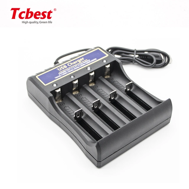 Factory direct 3,7 V de couleur noire Super chargeur de batterie au lithium rechargeable charge 4 ports USB avec câble pour 18650/14500/26650/10440/18350/18500/18650