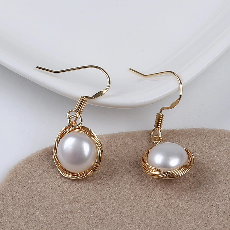 Botón de agua dulce forma Pearl Hoop Earrings Joyas