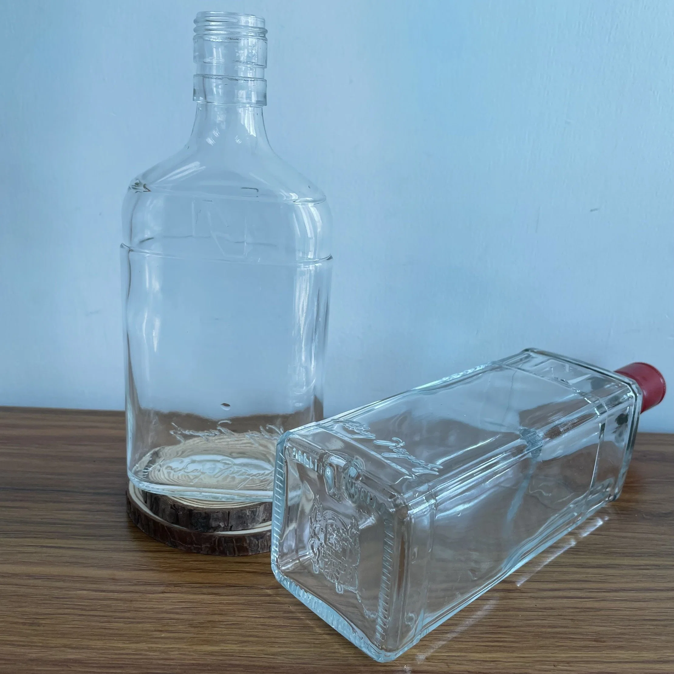 High Quality Super Flint Square Vodka Bottle/ High Clear Transparent Glass Bottle