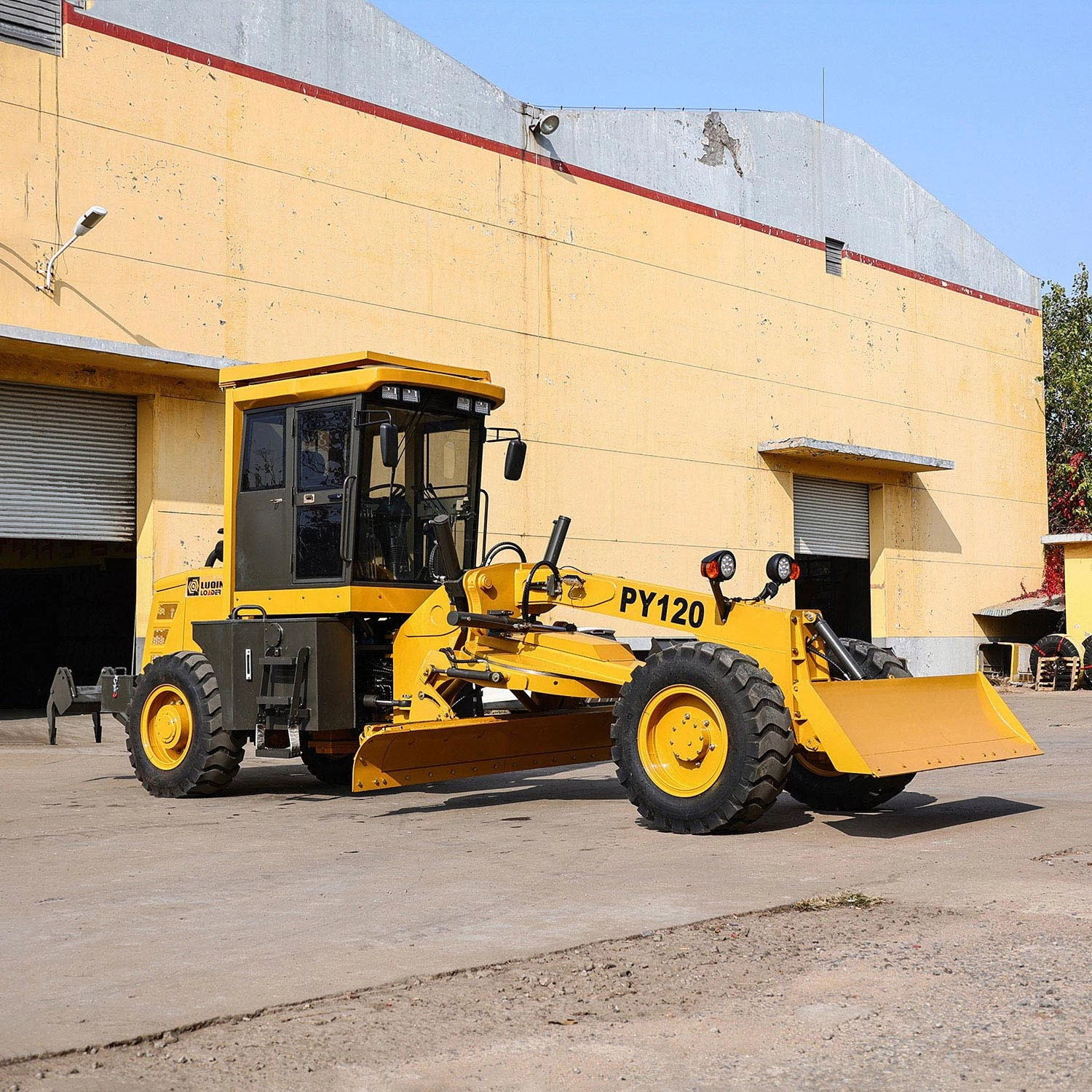 Luqing Road Machinery 120HP Articulated Paver Graders Hydraulic Motor Grader with Ripper and Blade