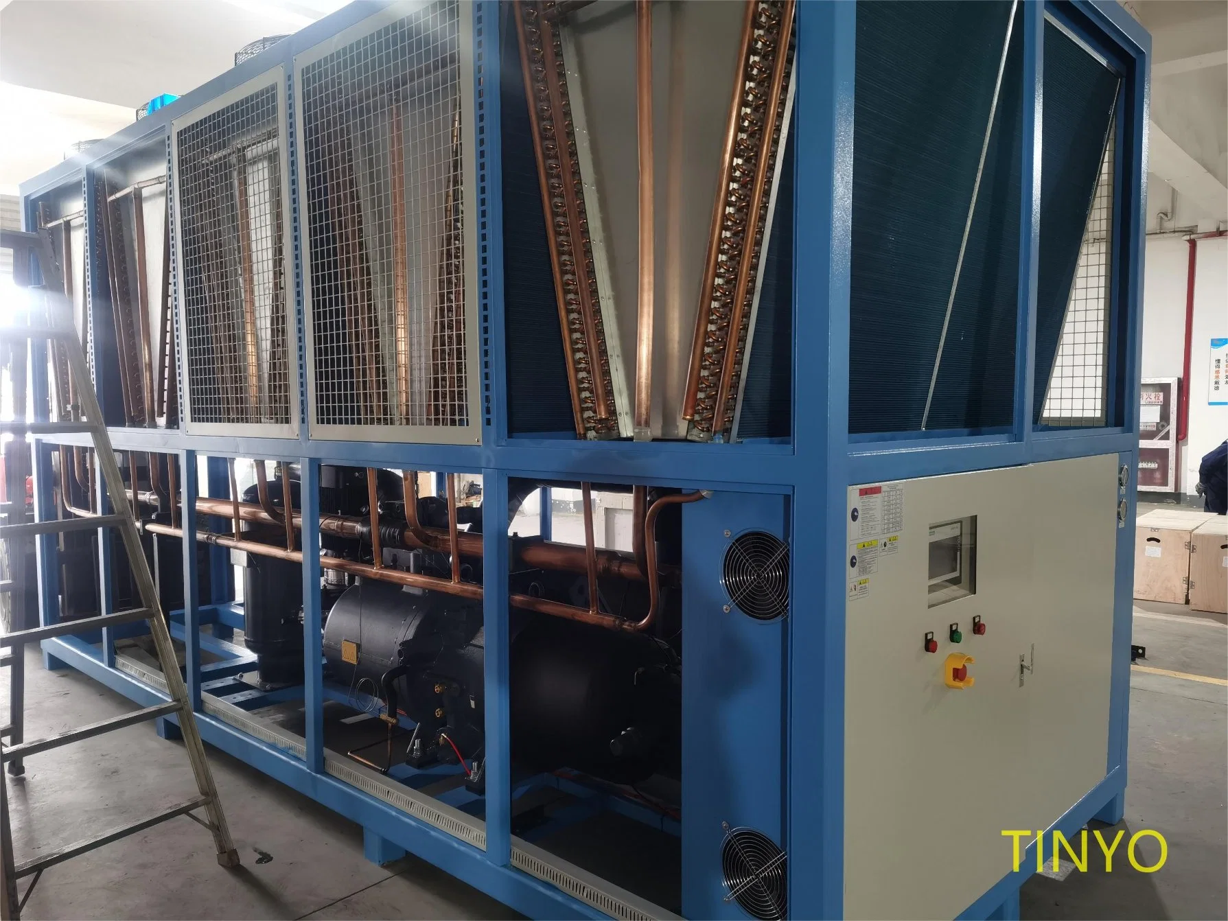 Industrial Air-Cooled Screw Chiller CE Certification High Effective 2 Compressors