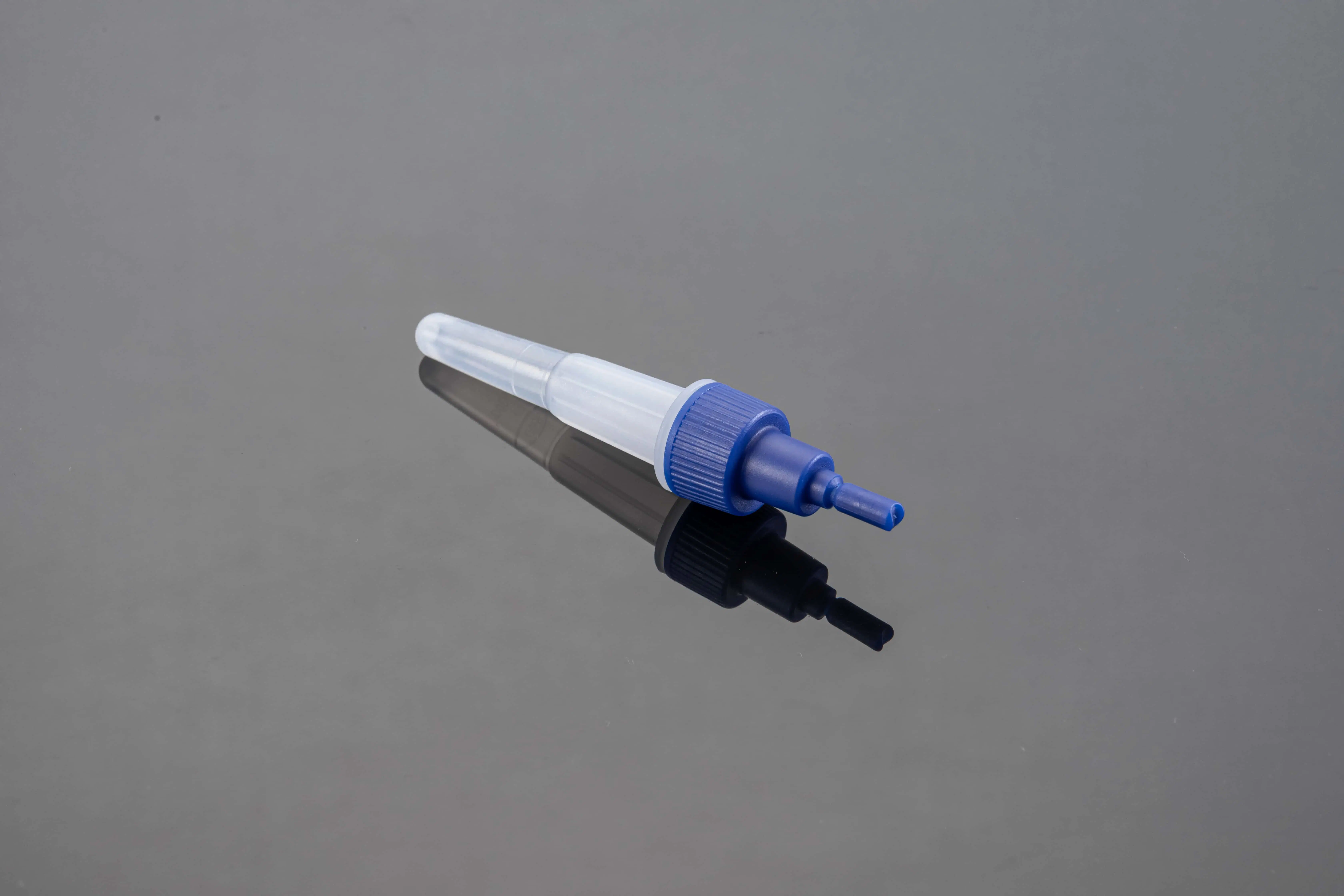 Collection jetables médicaux multiples Tube d'extraction de l'antigène en plastique transparent pour l'antigène de tube à essai de diagnostic rapide 2ml