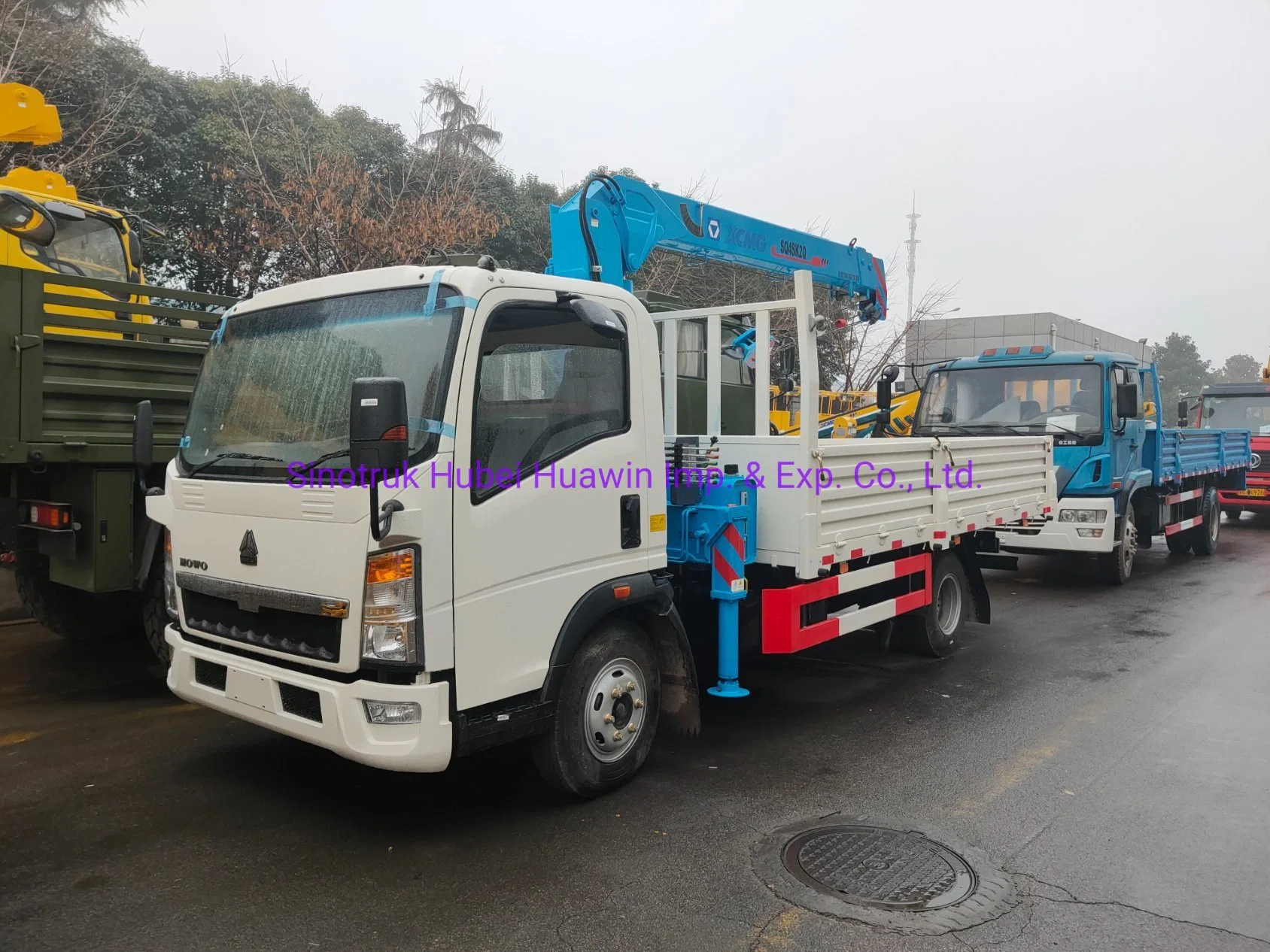 Sinotruk HOWO 4X2 8 Tons Mounted Crane Mobile Telescopic Crane