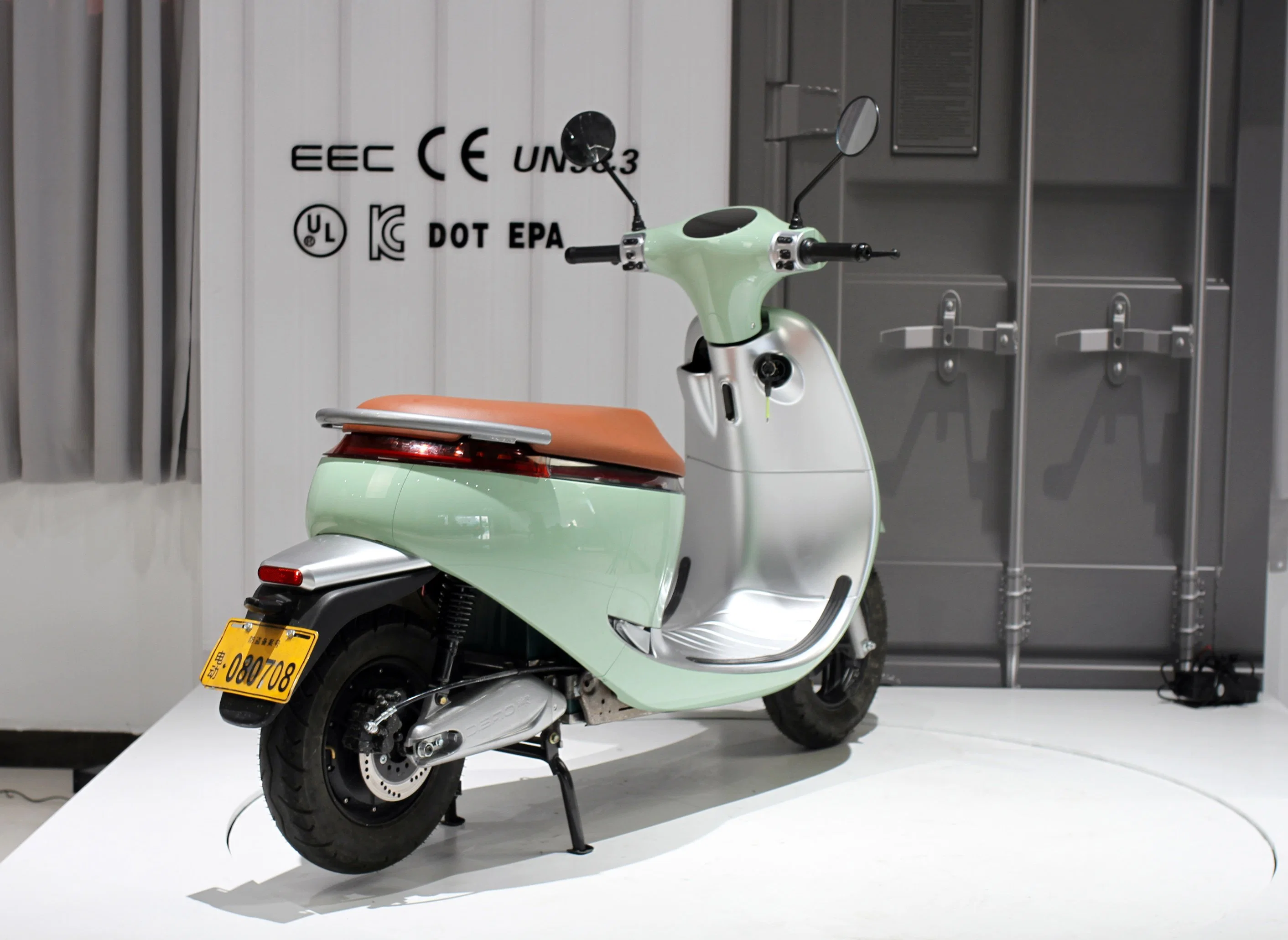 Side Motor Electric Scooter Electric Motorcycle