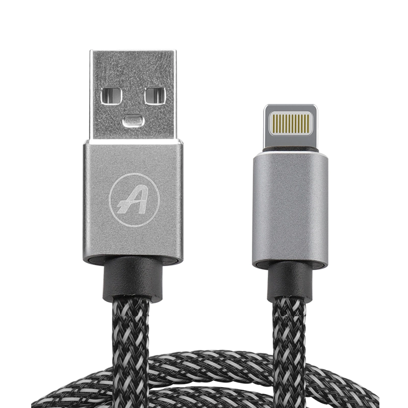 Buen precio Cable de teléfono móvil de Nylon Negro I Phone 5/6s/7/8/X cable de datos de 1,2 m de longitud de paso 2.4A Cable con carcasa de metal