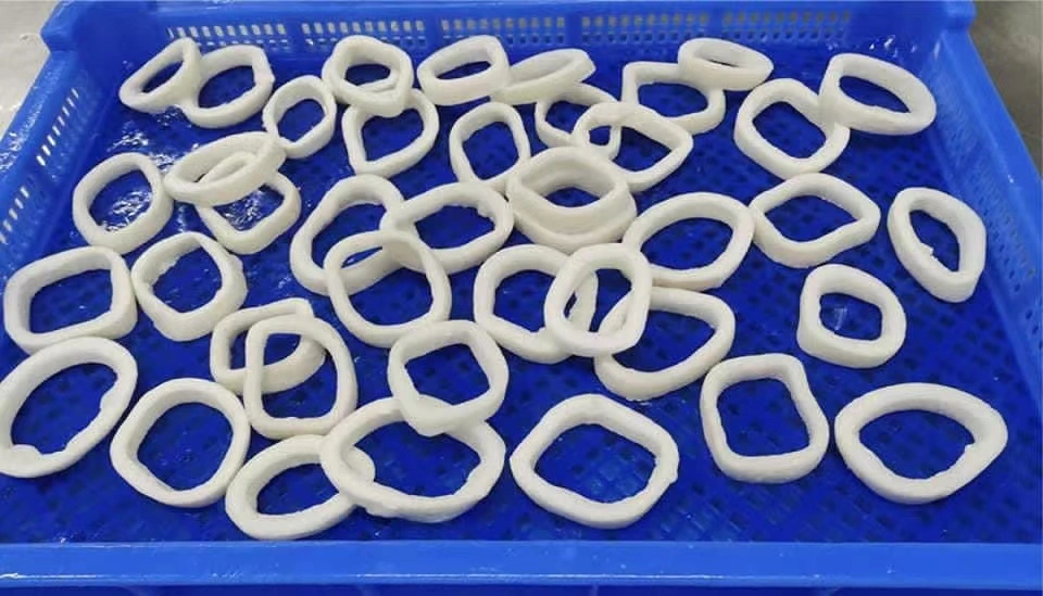 Marisco congelado IQF personalizados Mayoreo Venta caliente Squid/anillo de calamares con buen precio.