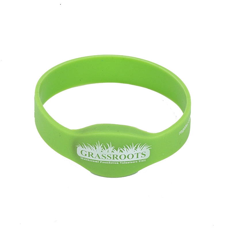 Waterproof 13.56MHz RFID Silicone Wristband with LED Light for Waterparks