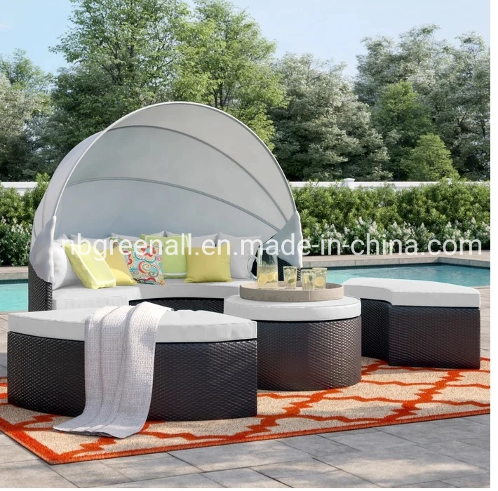 All-Weather PE Rotin ronde en osier lit de repos canapé en coupe réglée avec meubles de patio extérieur de l'auvent fixe