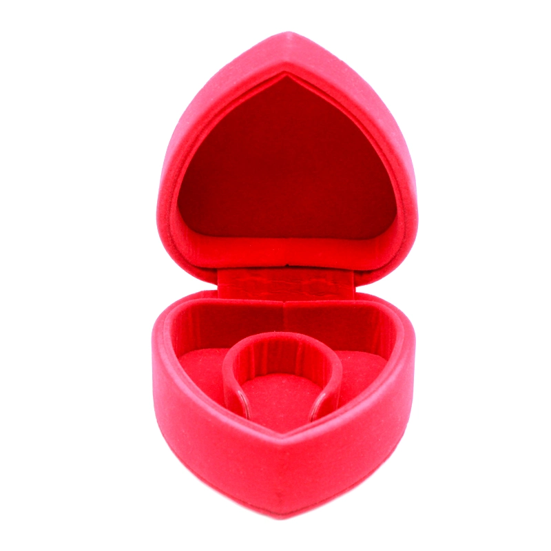 Luxury Red Velvet Watch Boxes Heart Shape Watches Gift Packaging Case