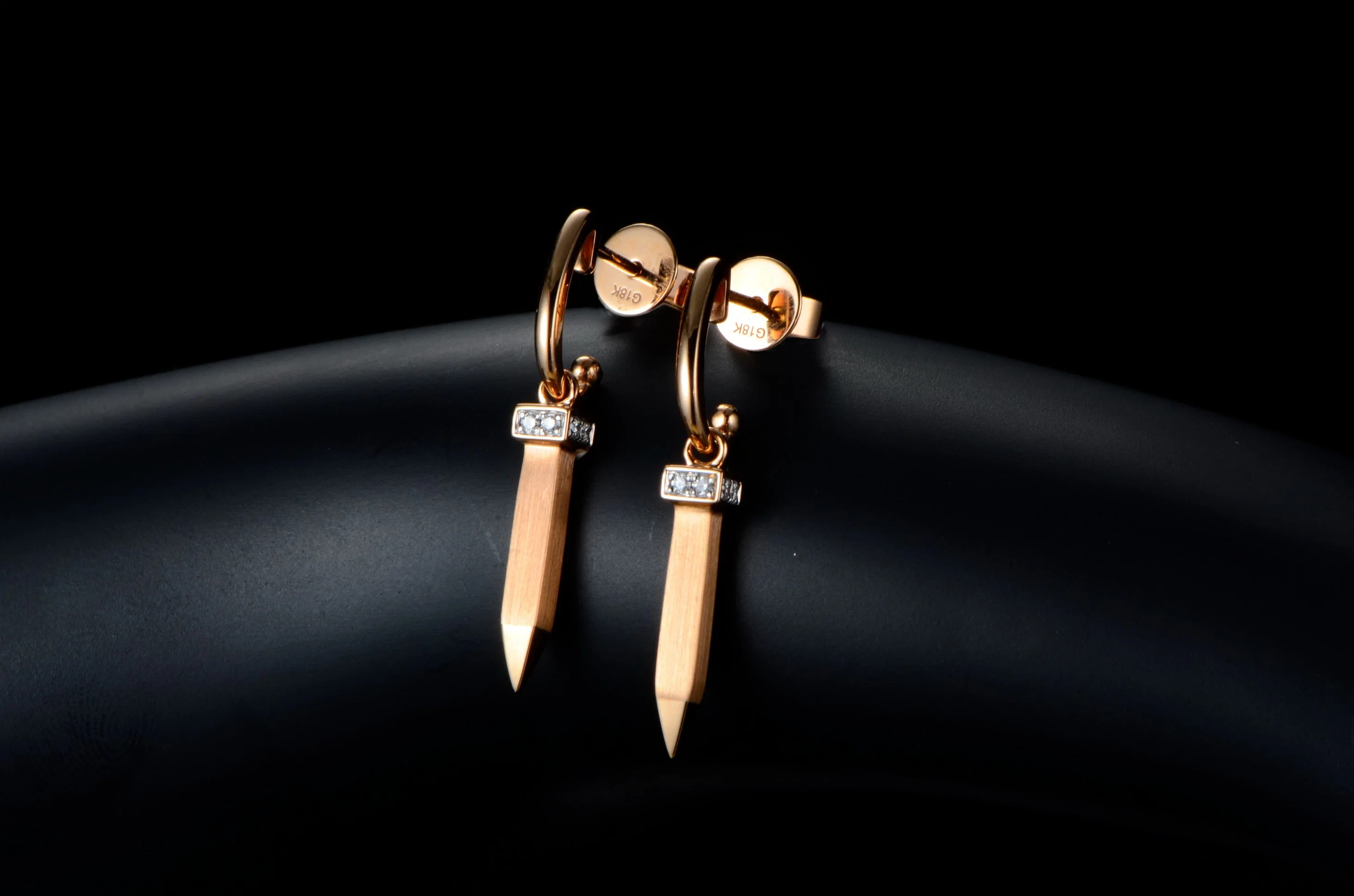 Fashion Creative Jewelry 14K Gold Stud Earrings Unique Pencil Shaped Drop Earrings