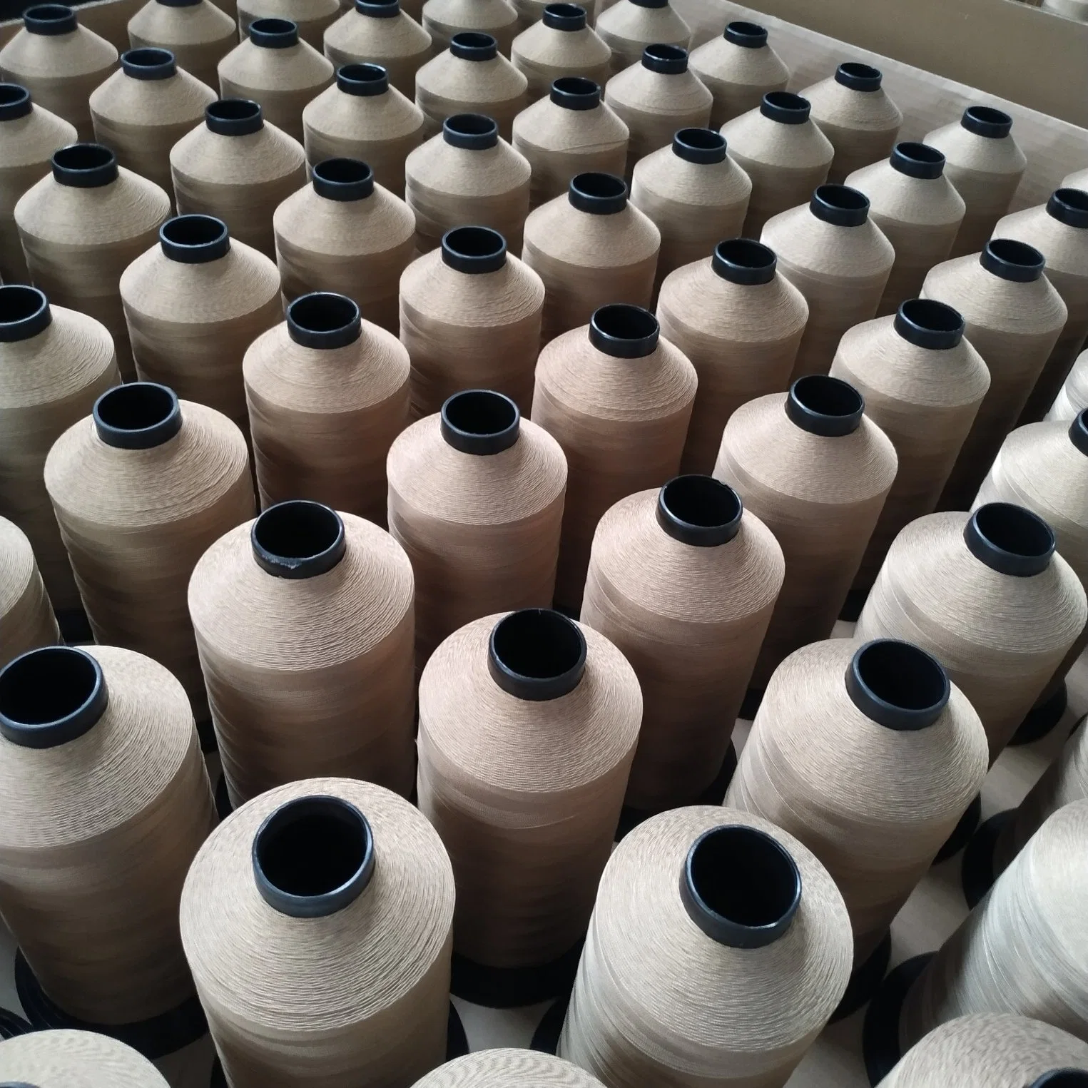 High Cost Performance 3 Ply PTFE Coating Fiberglass Sewing Thread Yarn