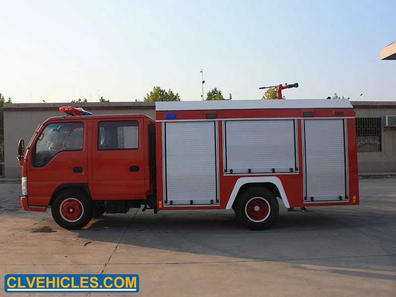 4X2 double cabine japonais 3cbm nouveau camion à incendie