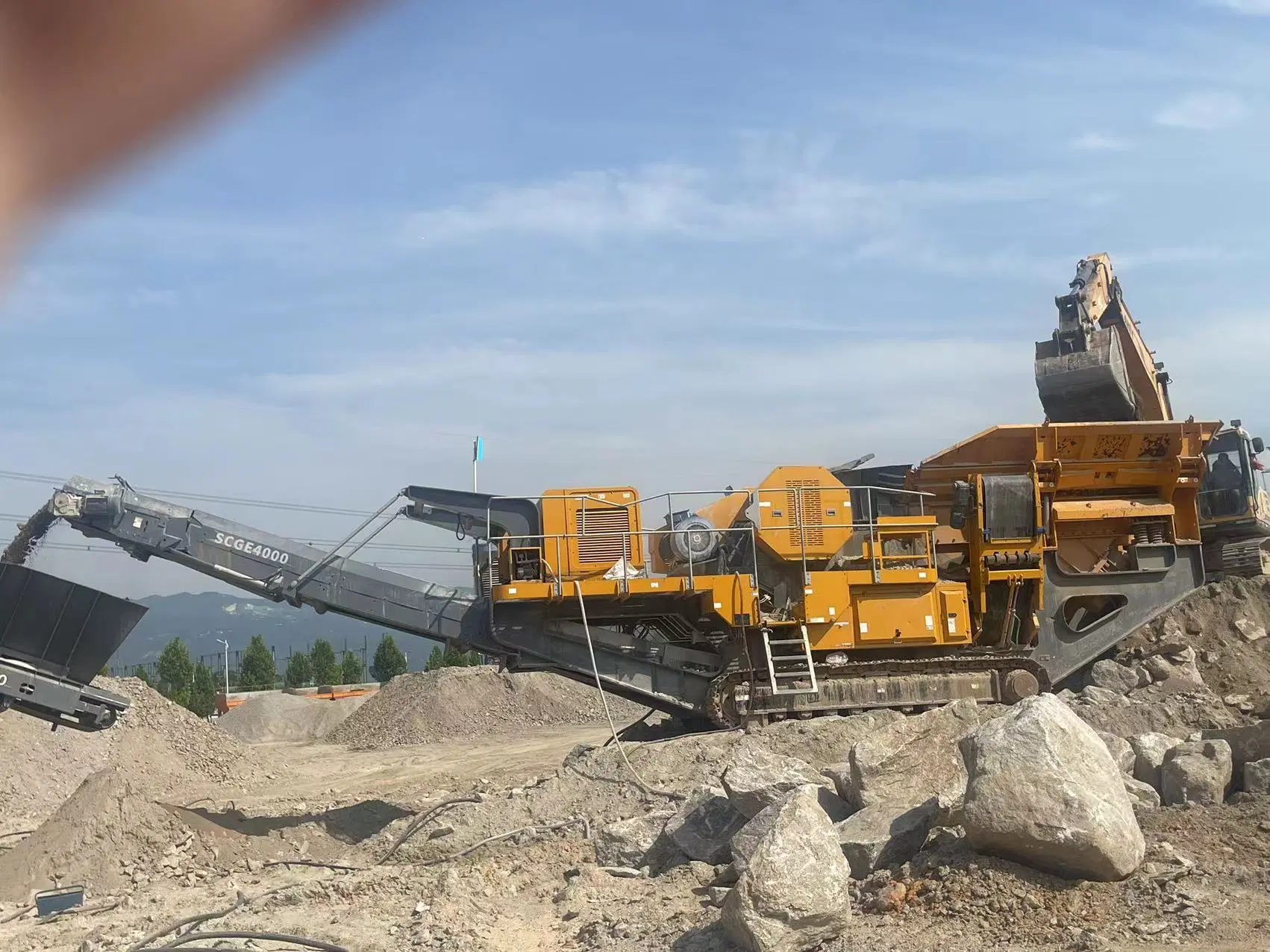 200 TPH Mining Rock Jaw Crushing Plant Precio, línea de producción de trituración de Piedra, Equipo de trituración de Piedra agregado para canteras