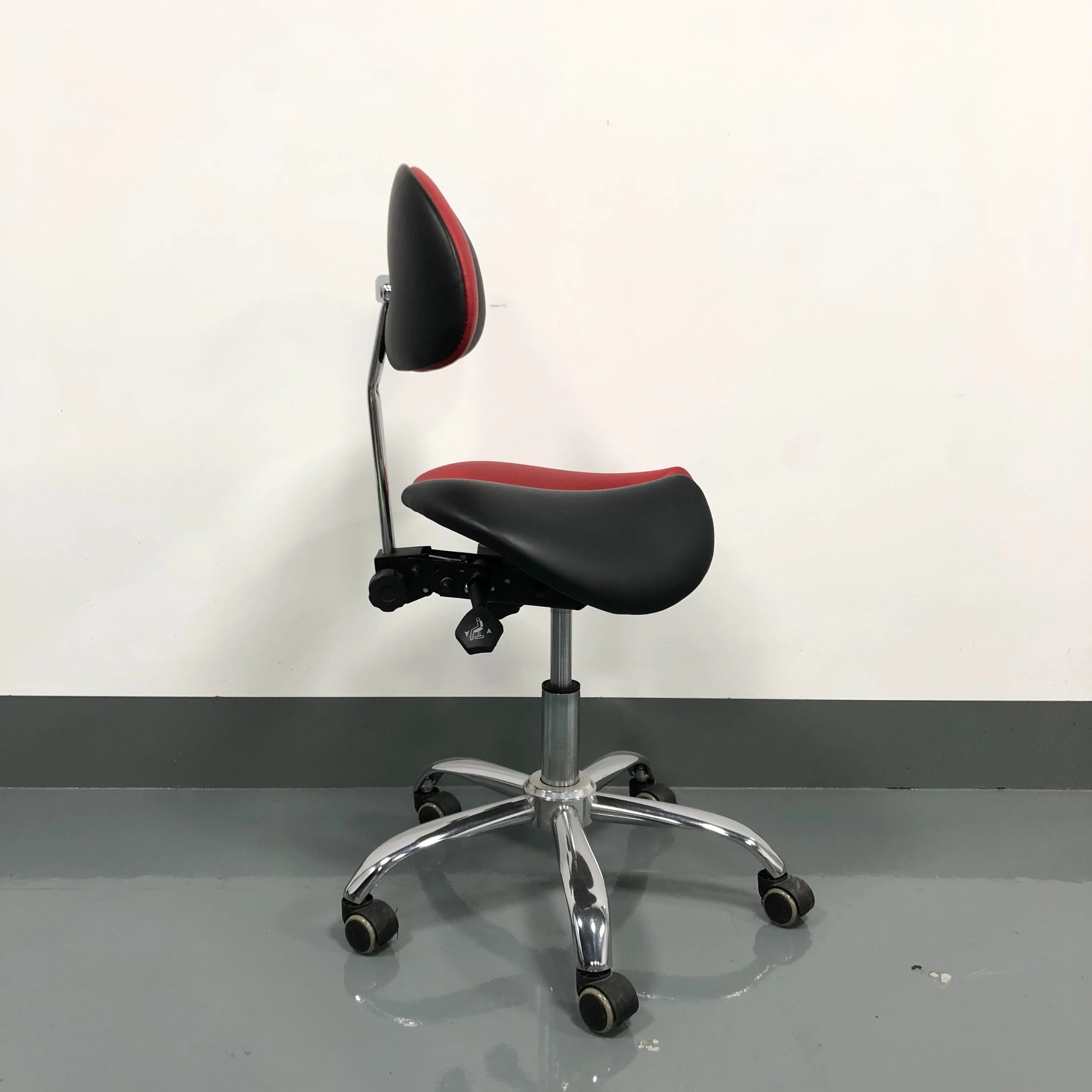 Tabouret de fauteuil roulant de selle avec un appui dos siège ergonomique avec marche pied hydraulique réglable pour bureau à domicile Dental Salon Shop utiliser