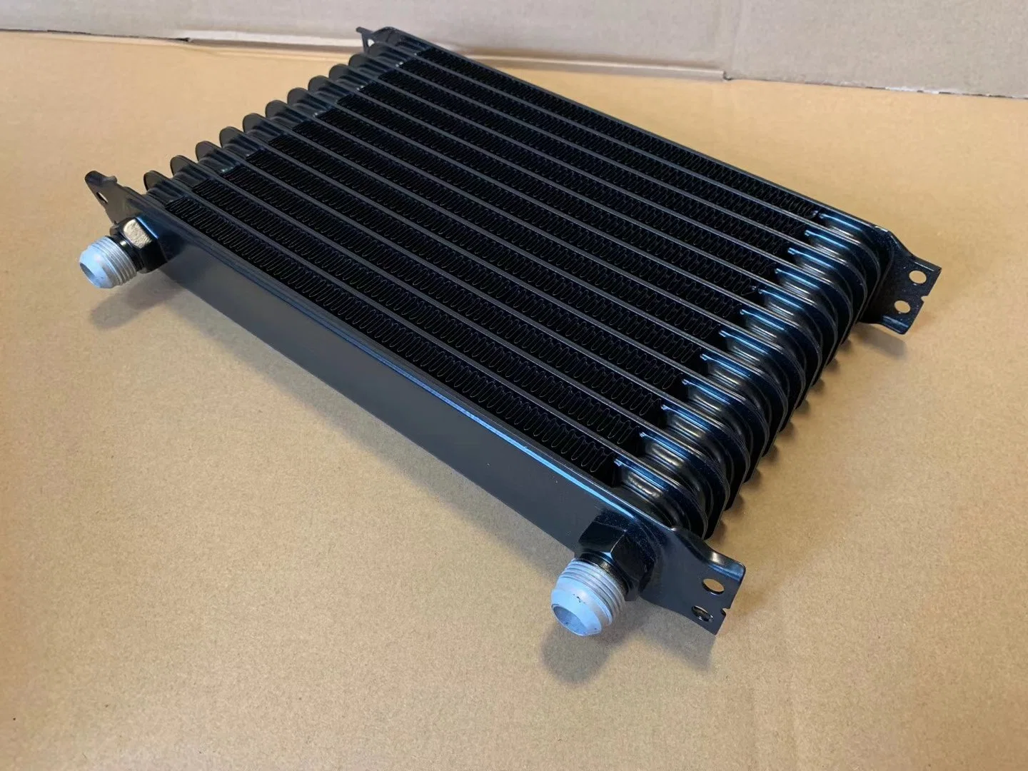 Wholesale/Supplier Car Cooling Parts Oil Cooler for Auto Car