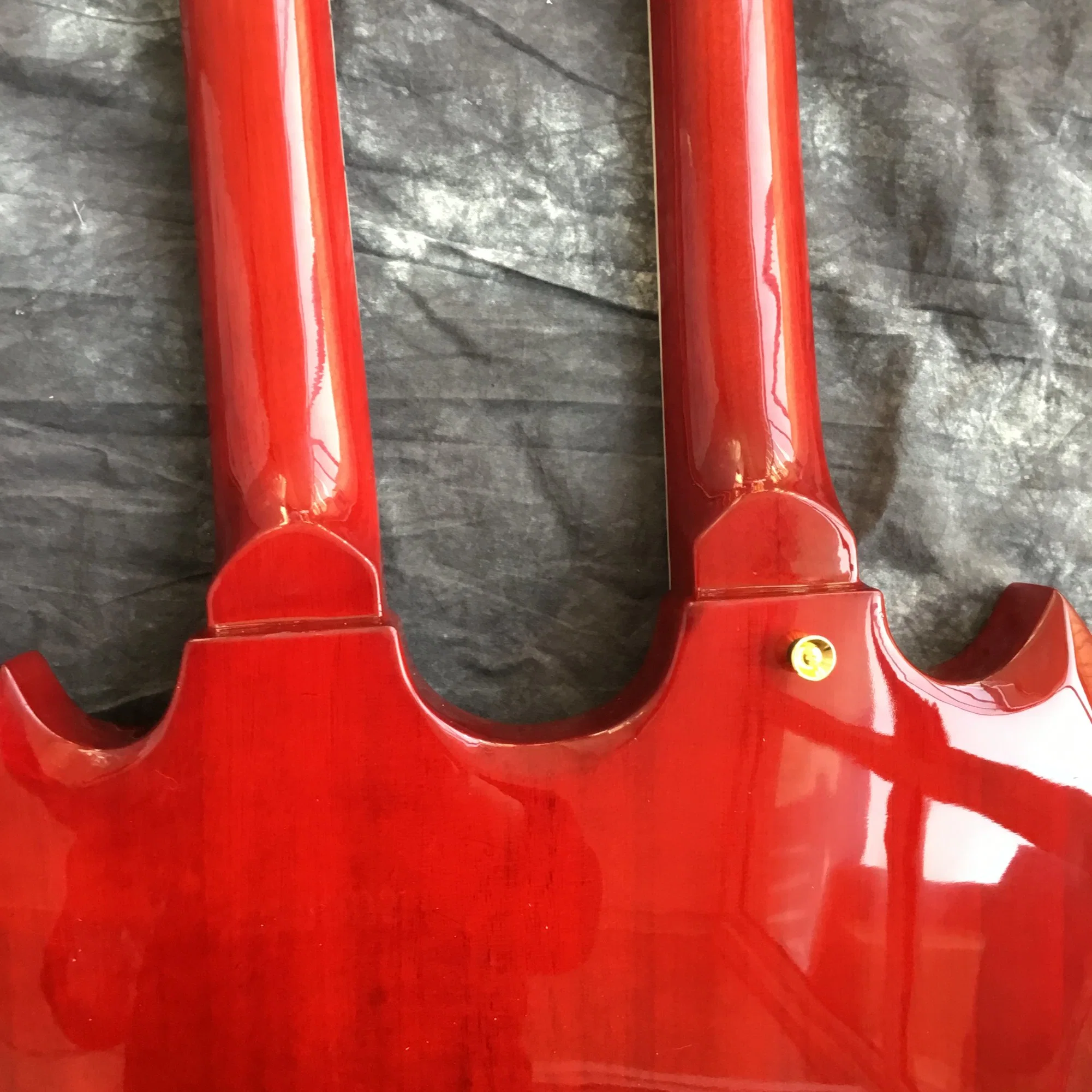 Guitarra elétrica de cabeça dupla personalizada com mais de 12 fios em Vermelho transparente Cor