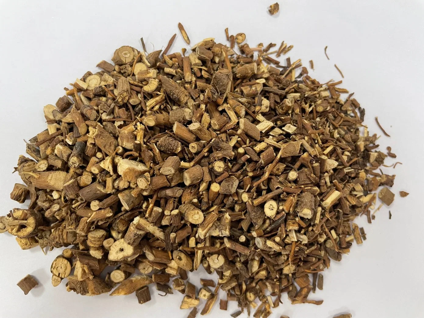 Cu Bei Chai Hu Bupleurum Chinensis Hot Sale Chinese Traditional Herb Natural Dried Herbal Medicine