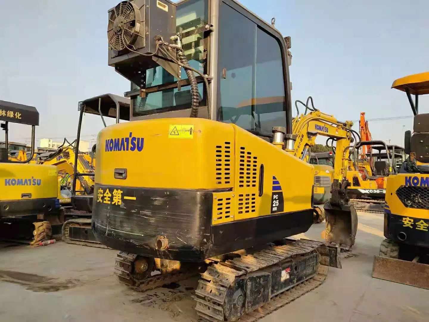 Used Komatsu 25 Ton Excavator PC240-8 with Reasonable Price, Secondhand 100% Original Paint Track Digger Komatsu PC200 PC210 PC220 PC230 PC240 PC300 Hot Sale