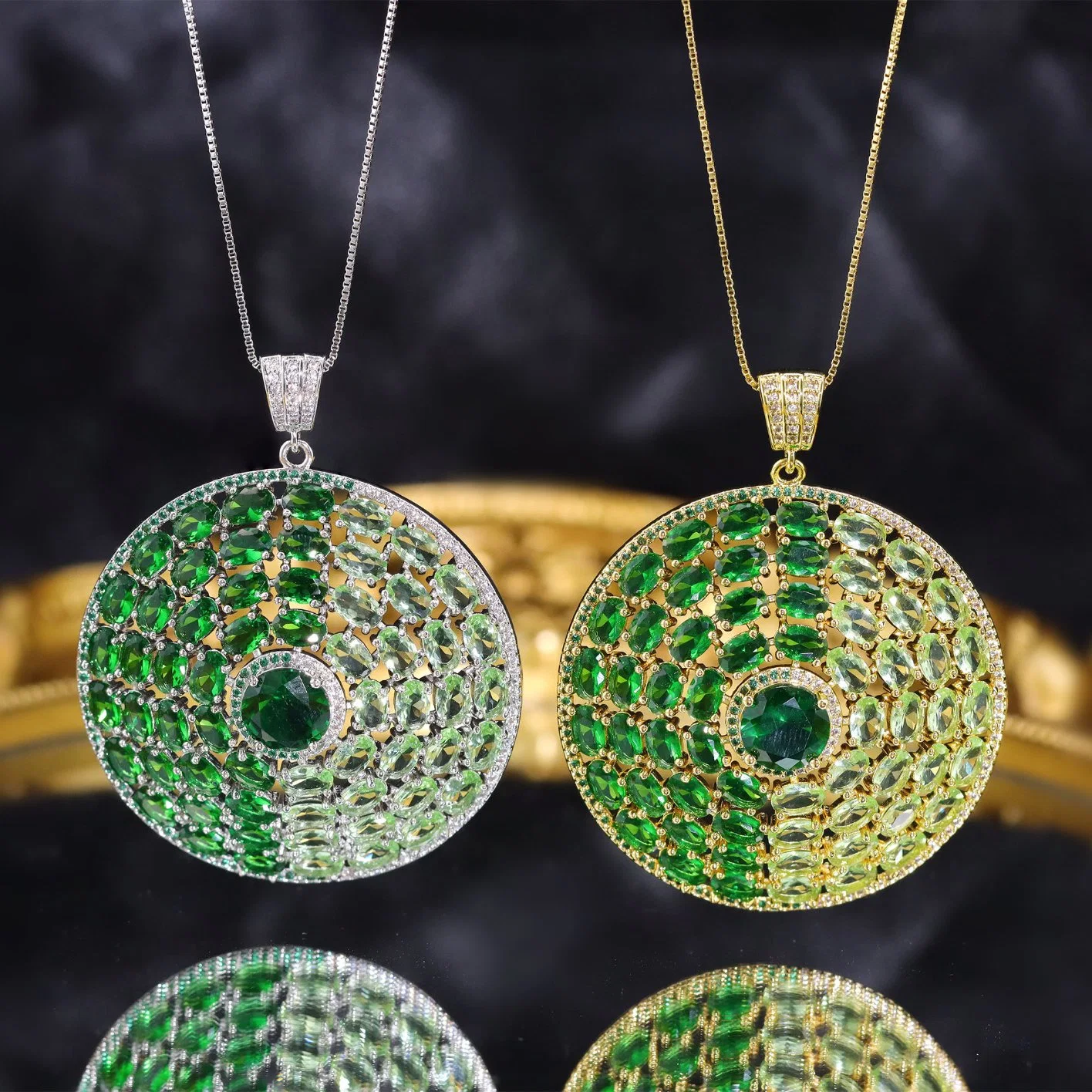 Simple Jewelry Big Round Green Crystal Pendant Necklace for Women