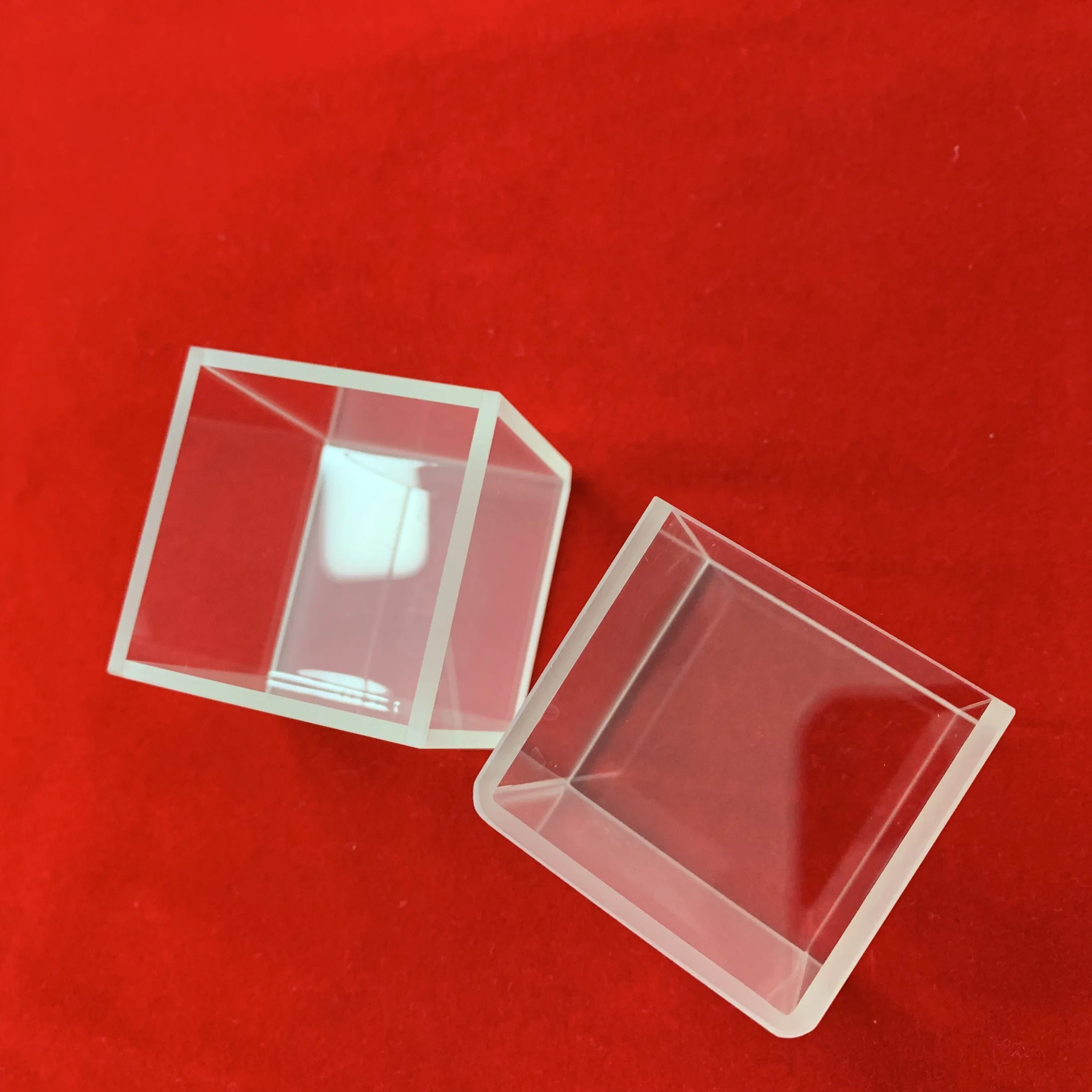 Laboratory Customized Broad Spectral Optical High Transmission Four Sides Clear Polish Cubic Quartz Glass Cuvette