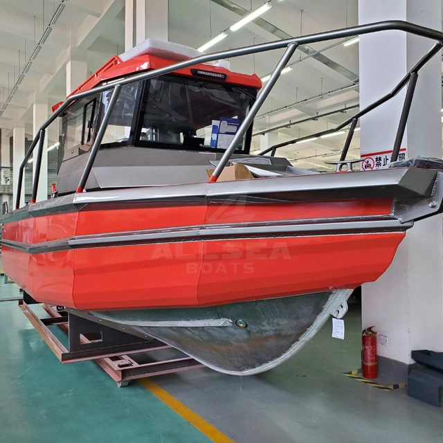6.85m cabin cruiser Bateau de pêche en aluminium de présentation jointe pour les loisirs