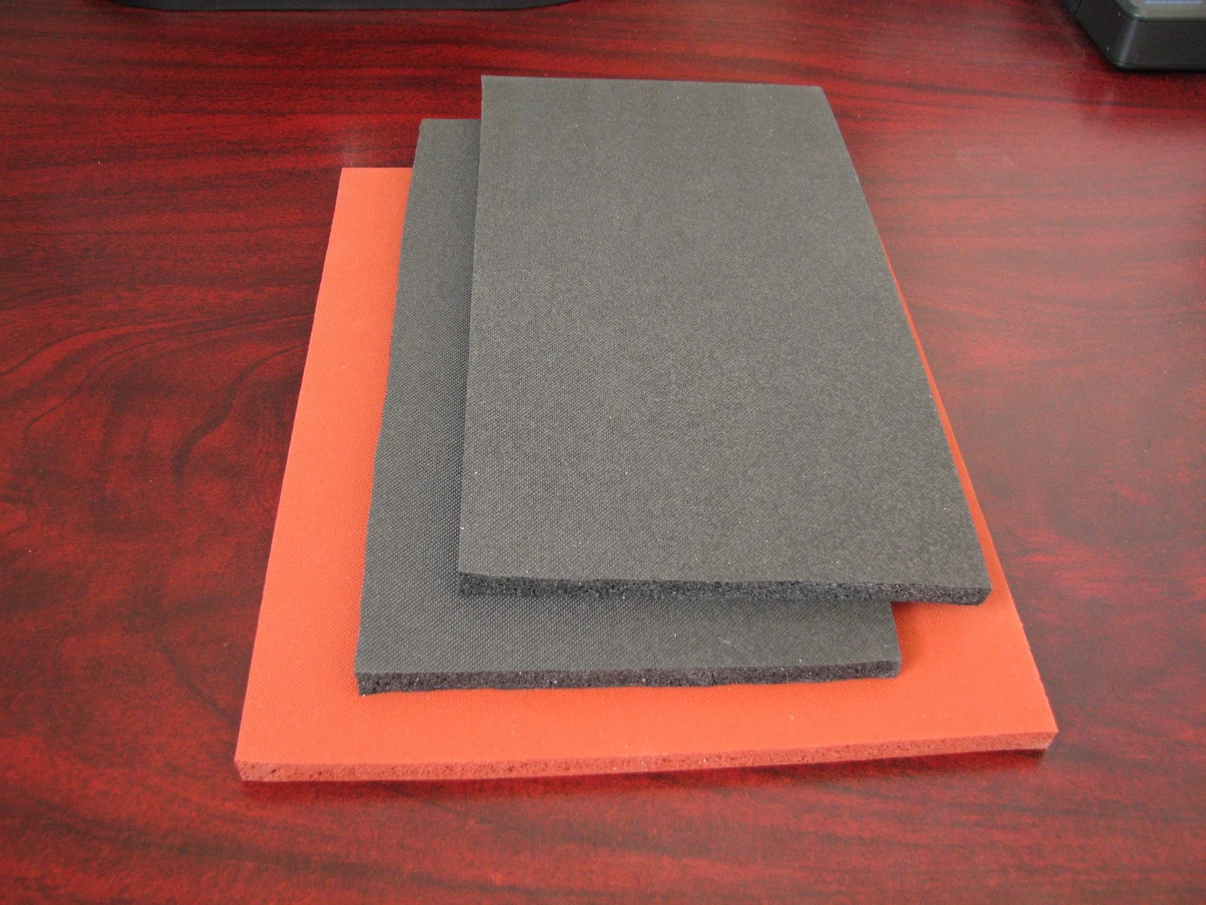 Silicone Sponge Sheet, Silicone Foam Sheet for Ironing Table and Special Gasket Application