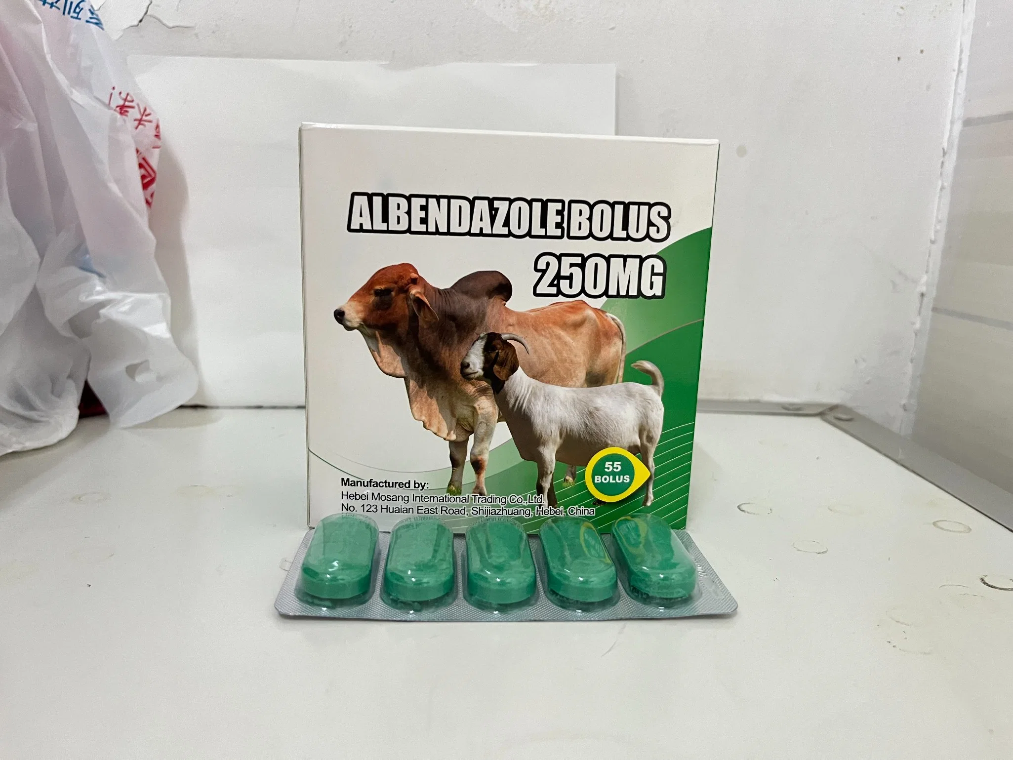 Tablet tableta veterinaria Albendazole 250mg, 300mg 600mg, 1.500 mg, 2500mg