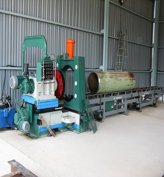 Stationary High Speed Pipe End Beveling Machine in Workshop