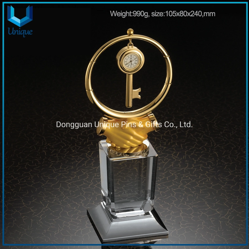 Customize High quality/High cost performance  Crystal Crafts for Awards, Crystal Trophy with Metal Keychain & Clock Decoration for Wedding, Oporate, Business, Graduation Souvenirs