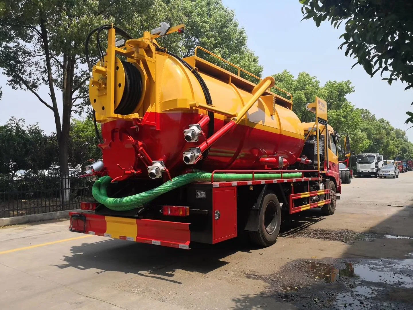 12-18cbm Sewer Cleaning Jetting Tank Truck Vacuum Sewage Suction Truck Factory Sale