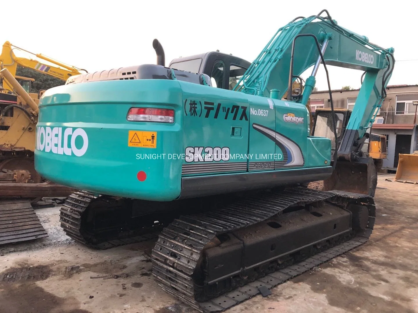 Excavadora usada Kobelco Sk200-8 Sk200LC de bajo horario de trabajo del año 2015 original de Japón.