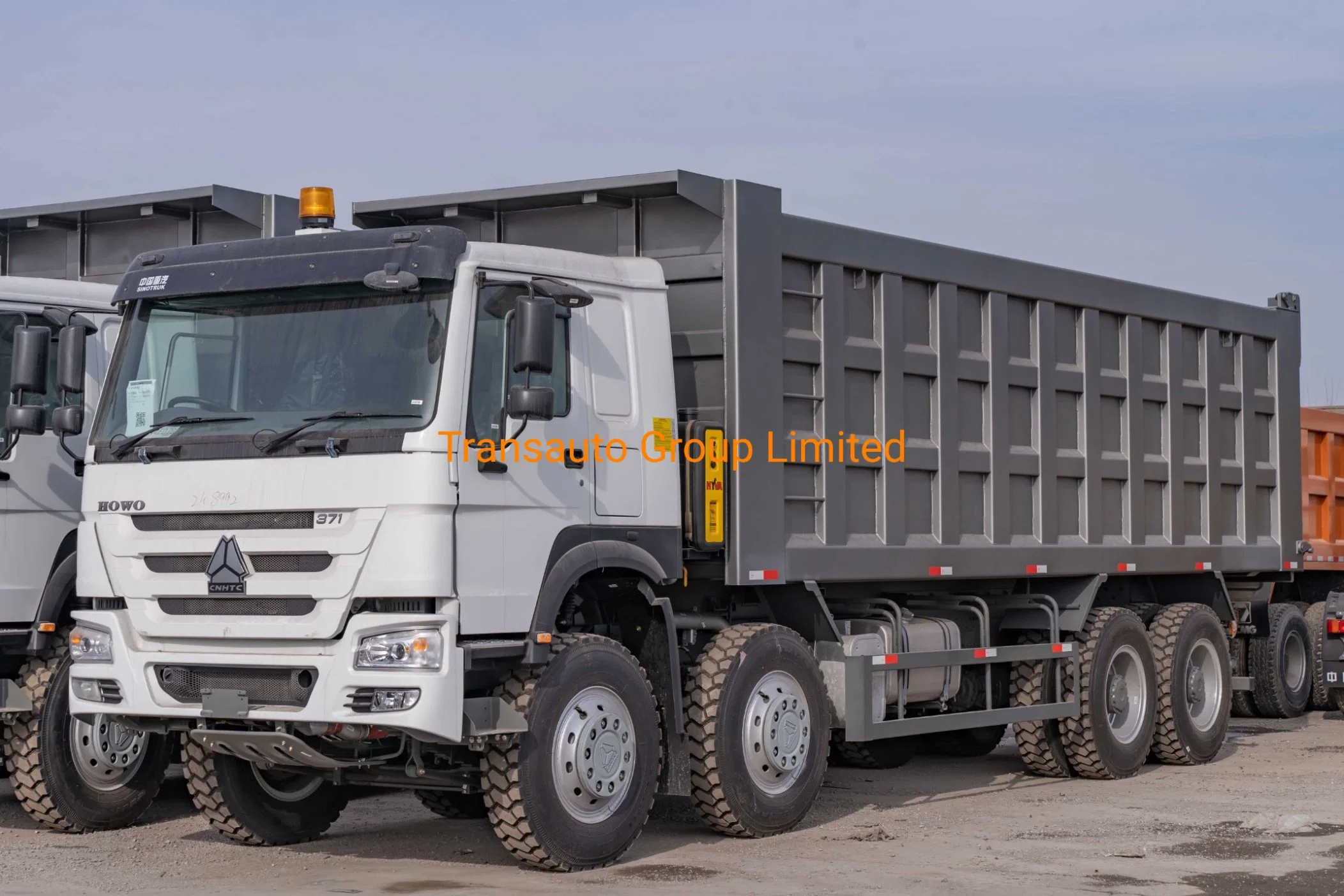 China Sinotruk Cbm 30 m3 8X4 barata HOWO 371HP 12 Wheeler volquete