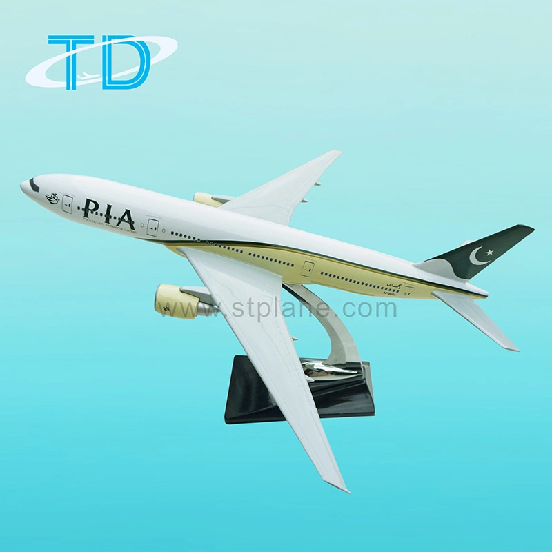 Pia B777-200 1/100 32cm modelo de avión de pasajeros de resina