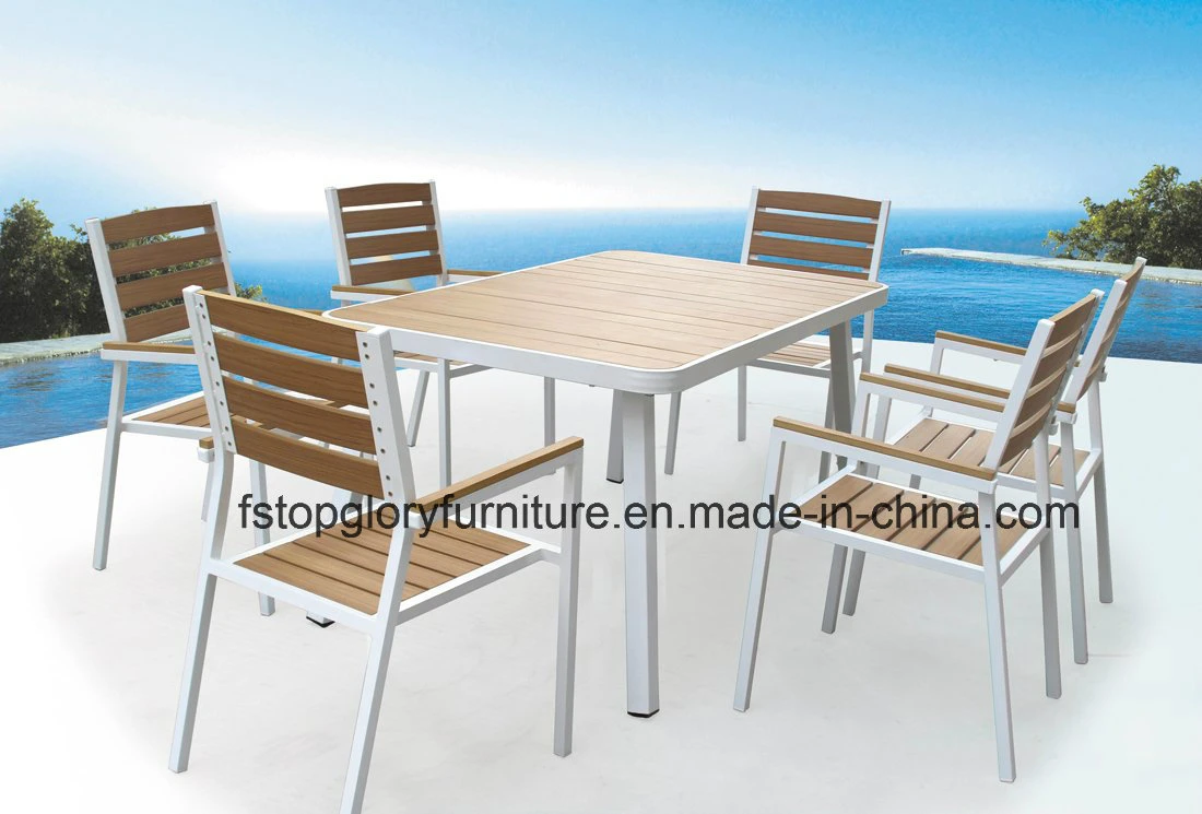 Chinese Wholesale/Supplier PE Rattan Garden Table Dining Chair Set Outdoor Furniture
