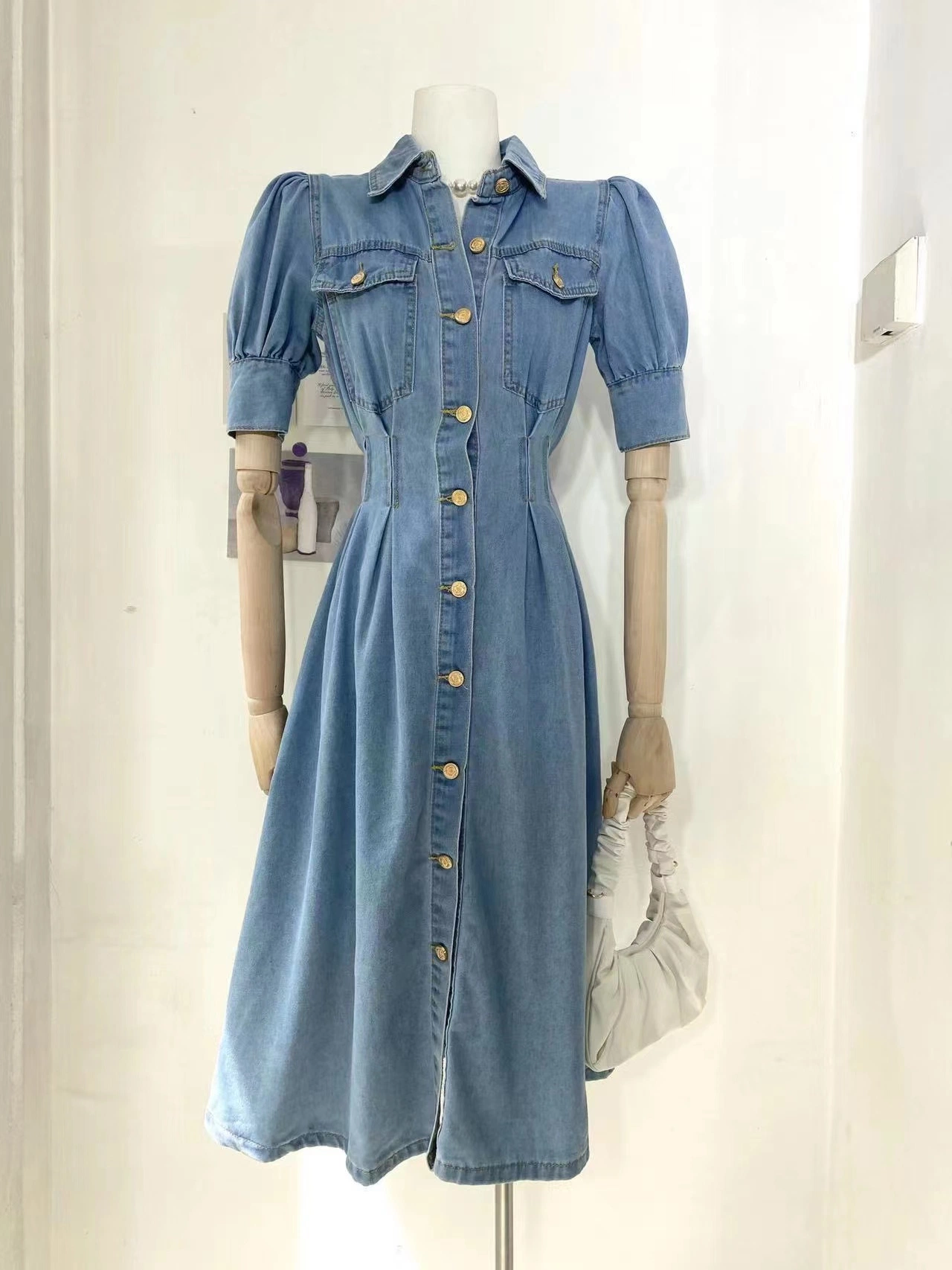 OEM Custom Prix de vente en gros de vêtements femmes Fashion Designer styliste Lady printemps estivale populaire jeans robe de coton Classy DTG imprimer le logo de marque