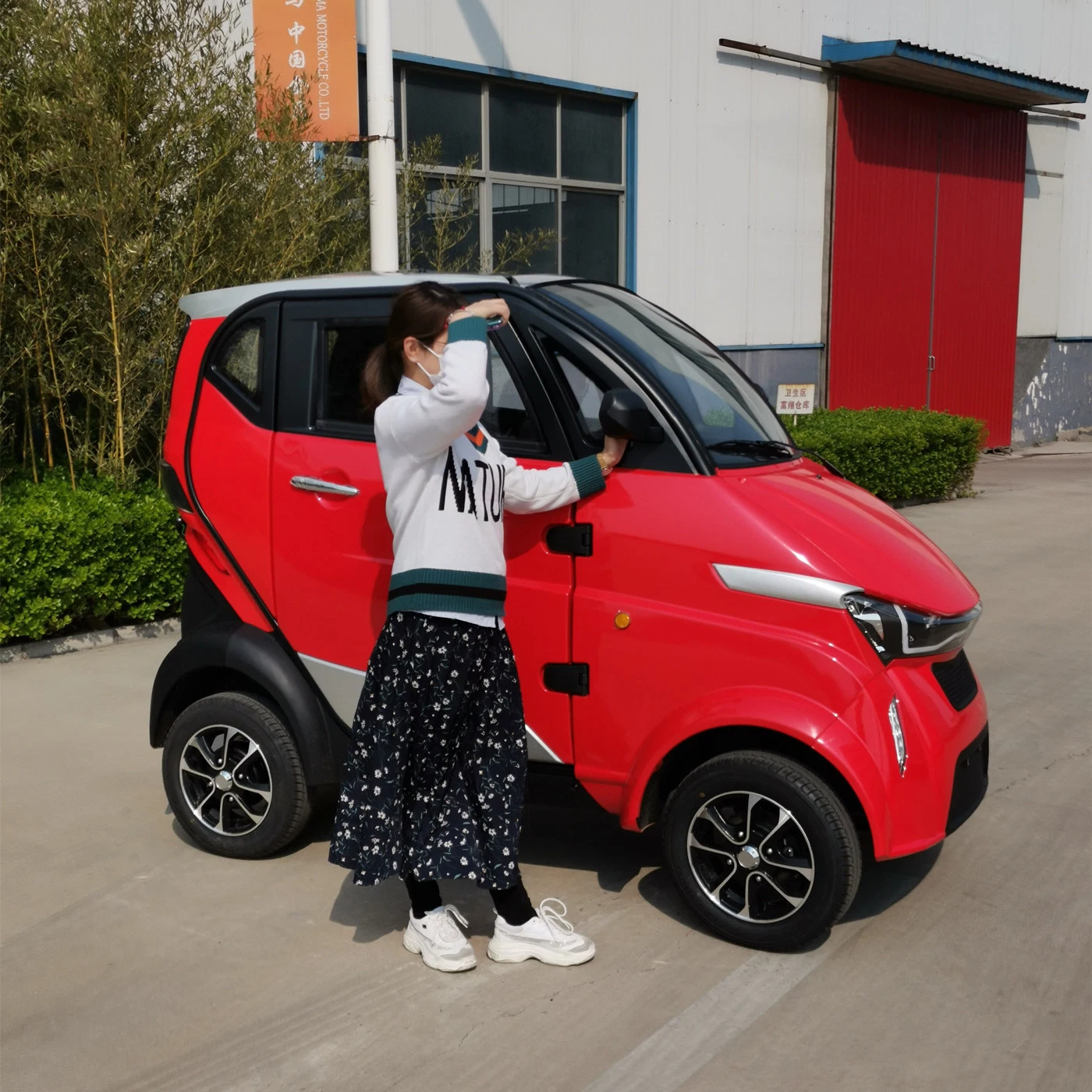 Rad-fasten elektrisches Kabine-Roller-Auto 2020 des Europa-bestes Verkaufs-4 mit 2-3hours aufladend