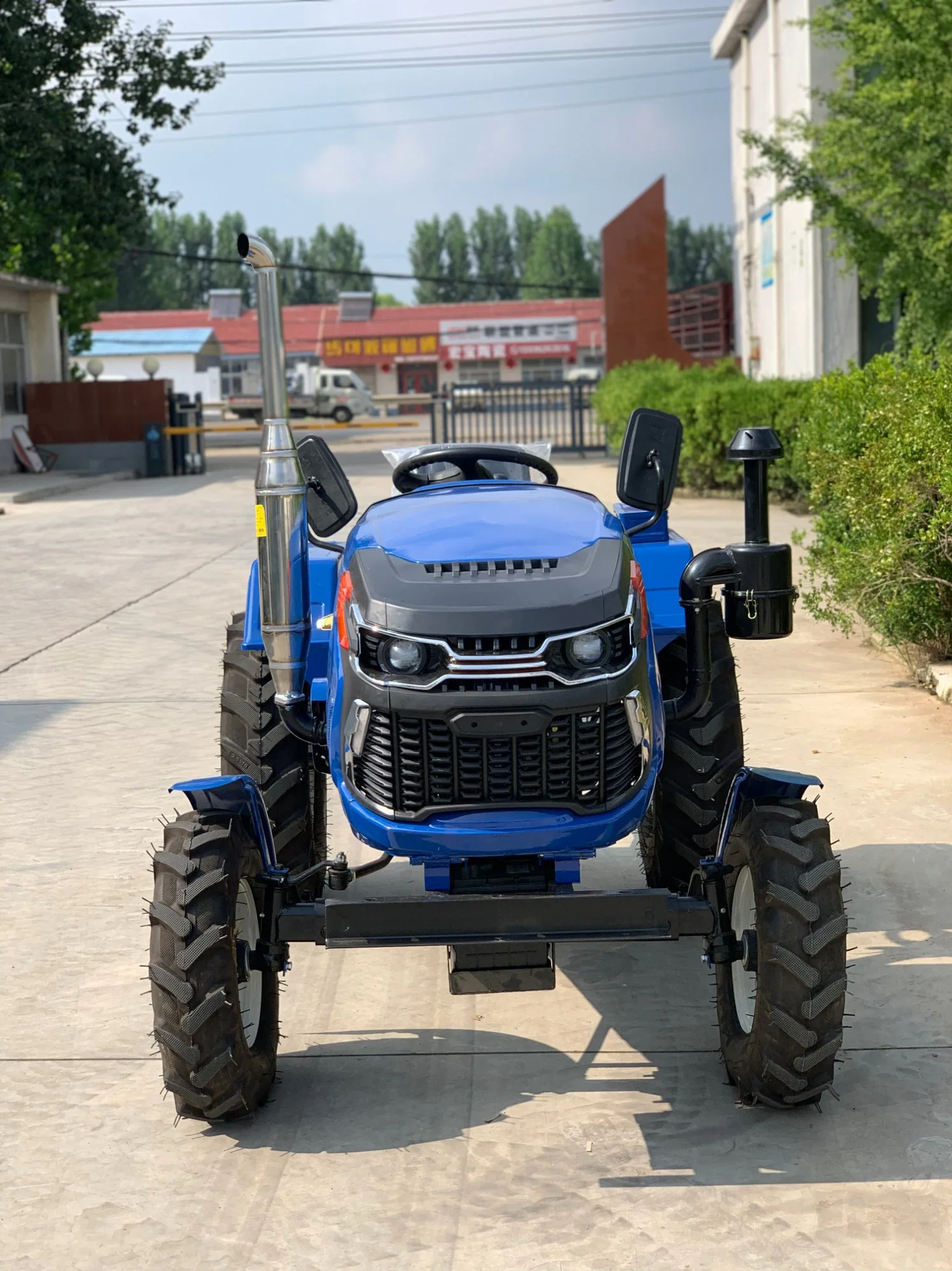 Mini 18HP 20HP 25HP 30HP à petit tracteur de ferme avec timon d'alimentation / la charrue / Chargeur frontal pour l'agriculture