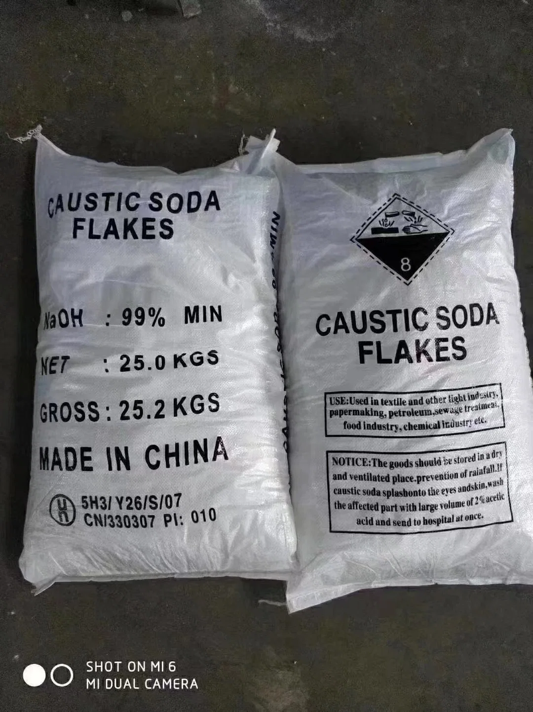 Factory Price Dingxin Chemical Industrial Alkali Caustic Soda